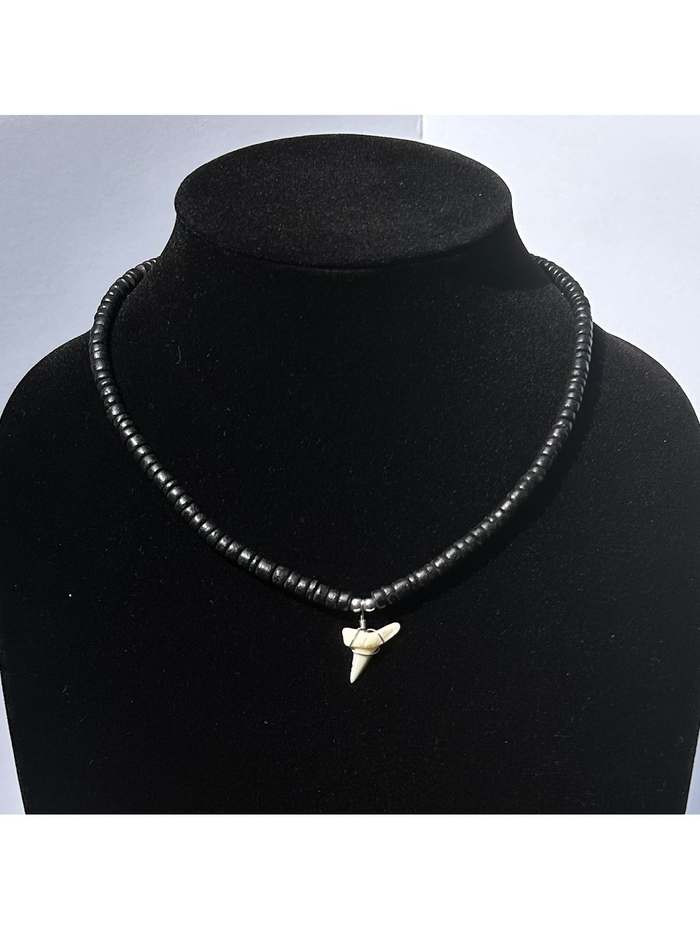 Vintage Jewelry - 90’s Grunge - Beachcore - Shark Tooth Necklace
